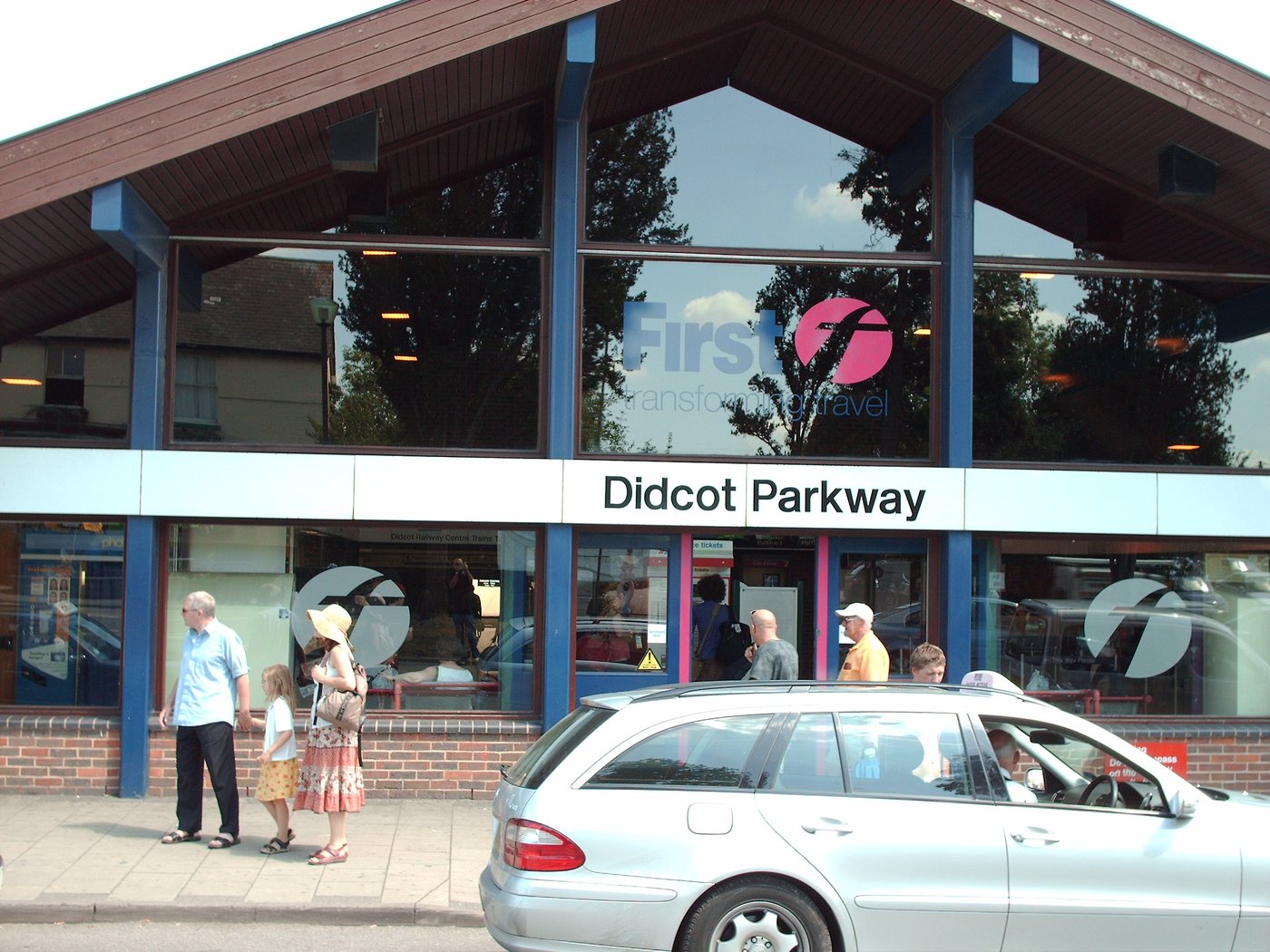 Didcot Parkway, United Kingdom - 2006